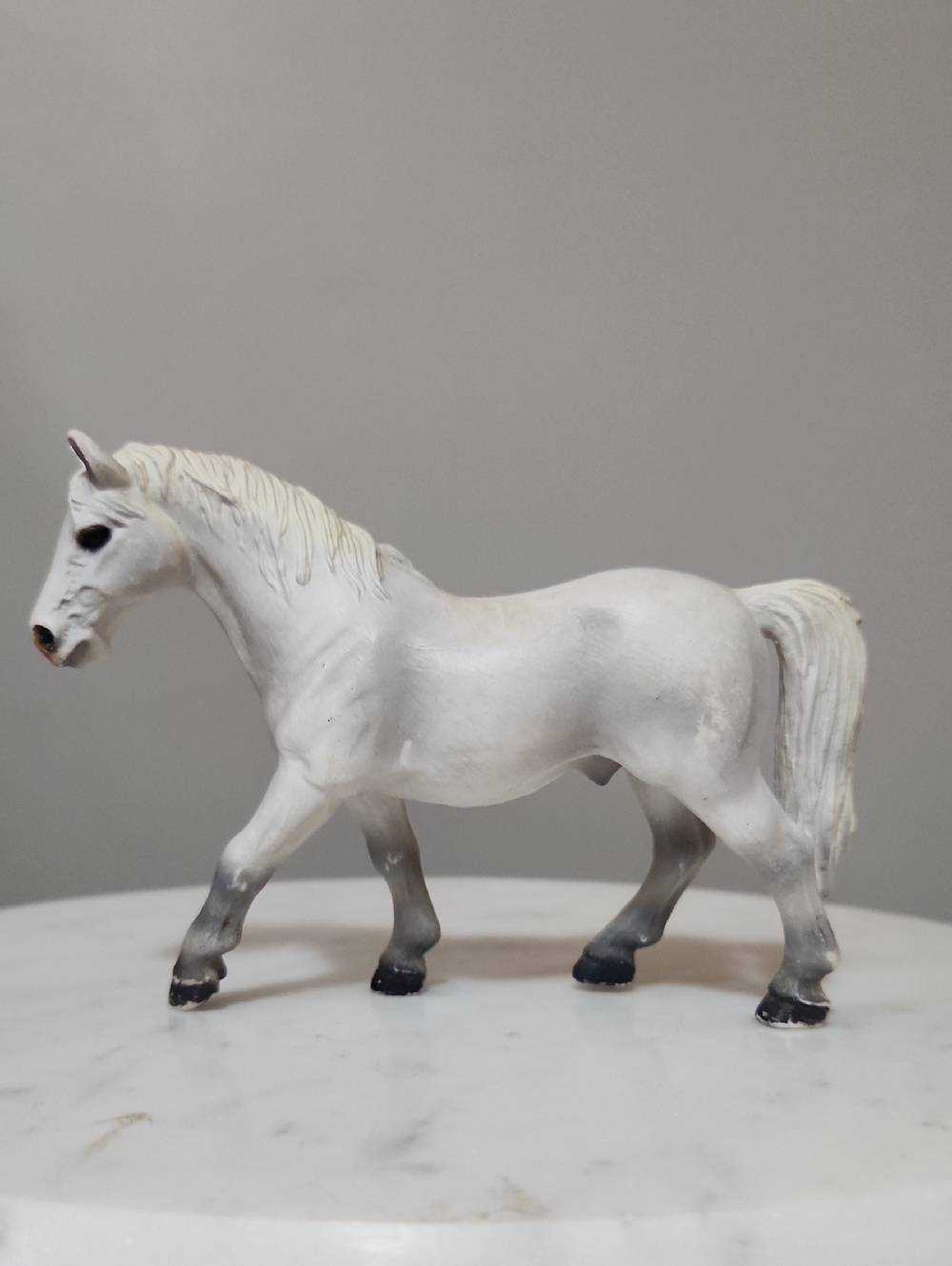 Schleich Germany 2001 Horse Figurine White & Gray Stallion